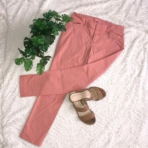 Old Navy Pixie Crop Pants: Size 6